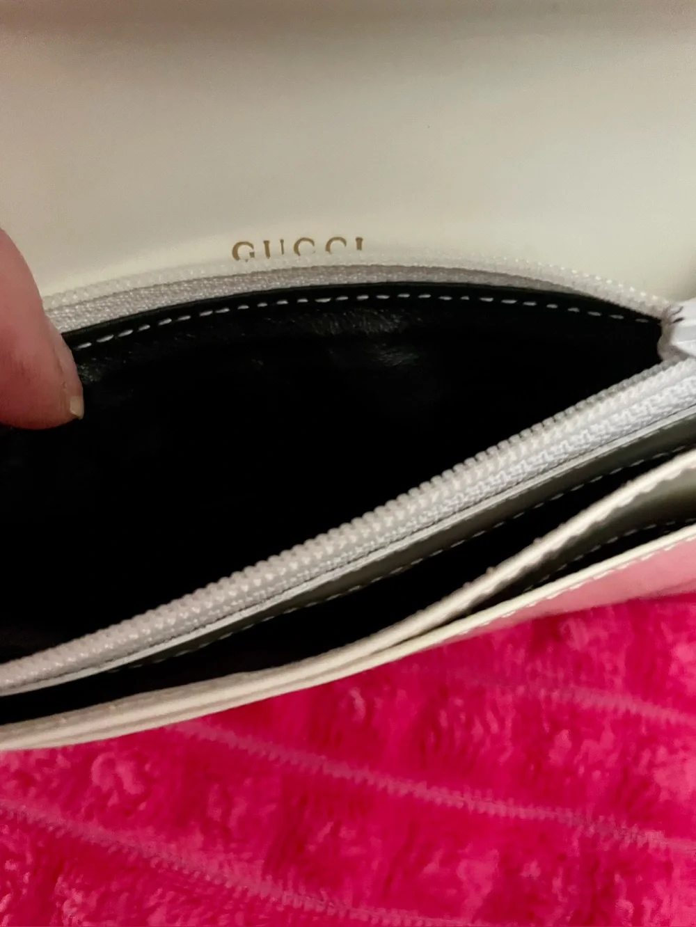 Gucci elegant white